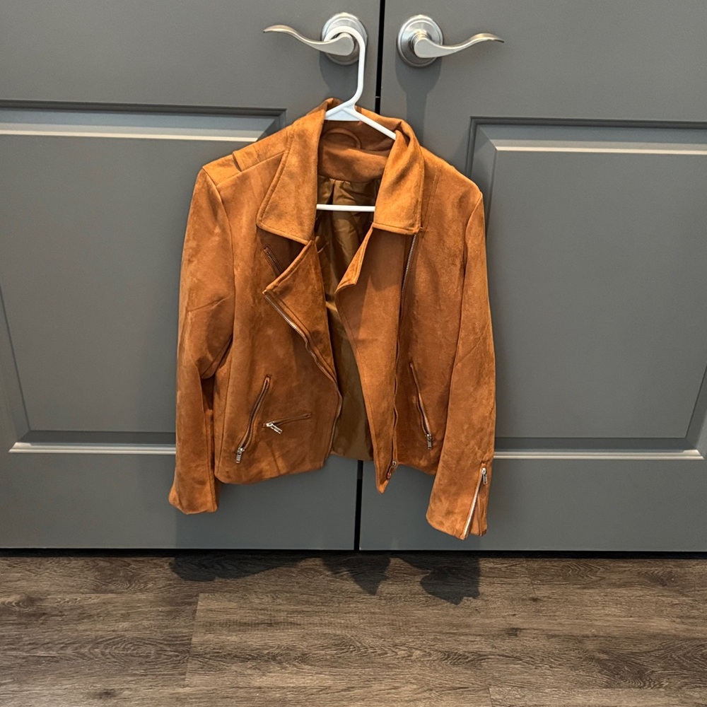Amazon Women's Suede Jacket in Tan Brown